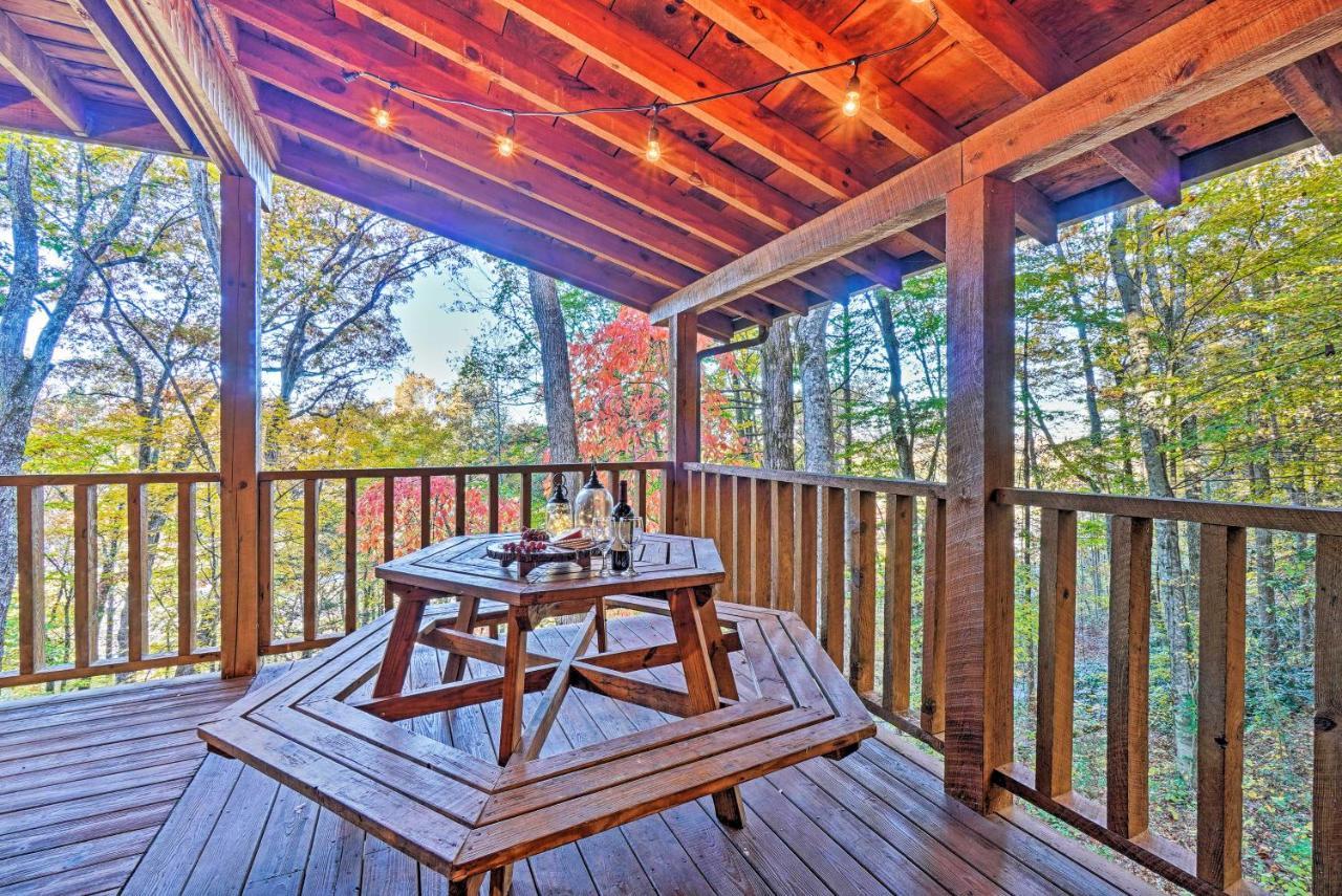 Grin N Bear It Cabin With Hot Tub And Fire Pit! พิเจนฟอร์จ ภายนอก รูปภาพ